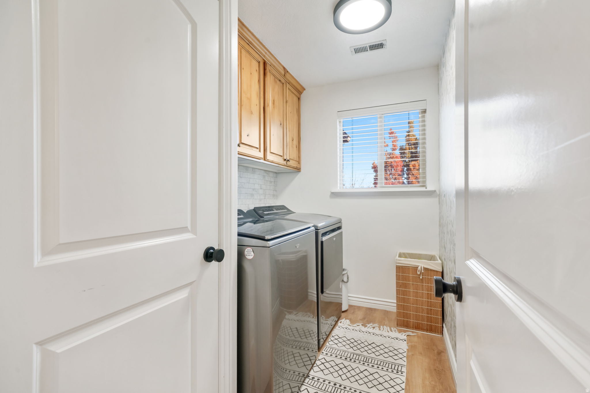 THE BENCHES - Residential