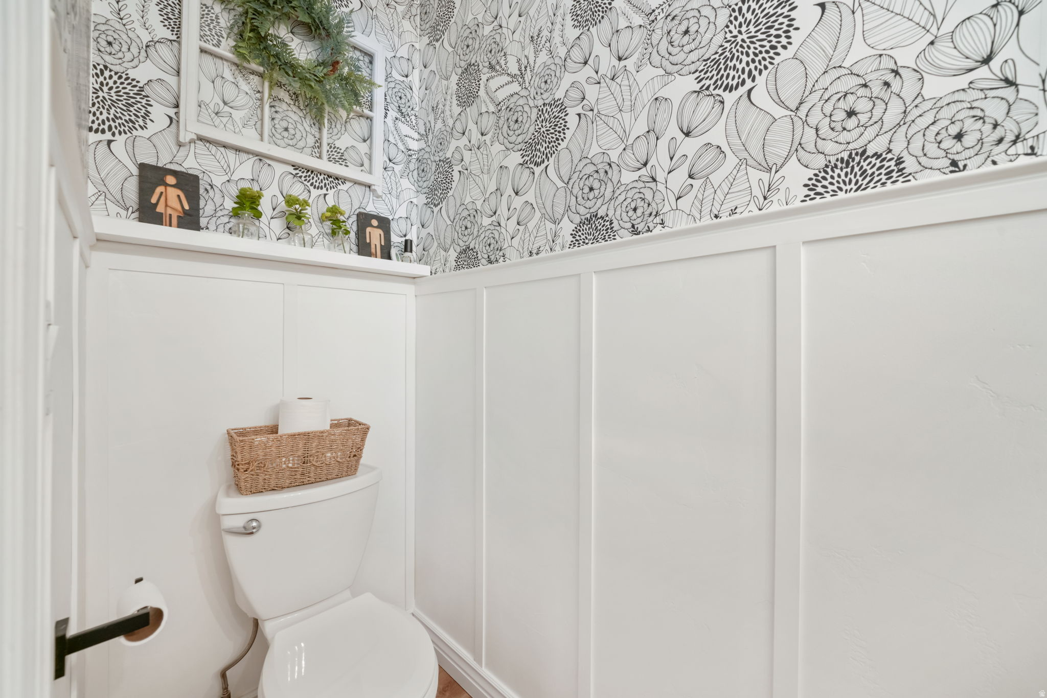 THE BENCHES - Residential