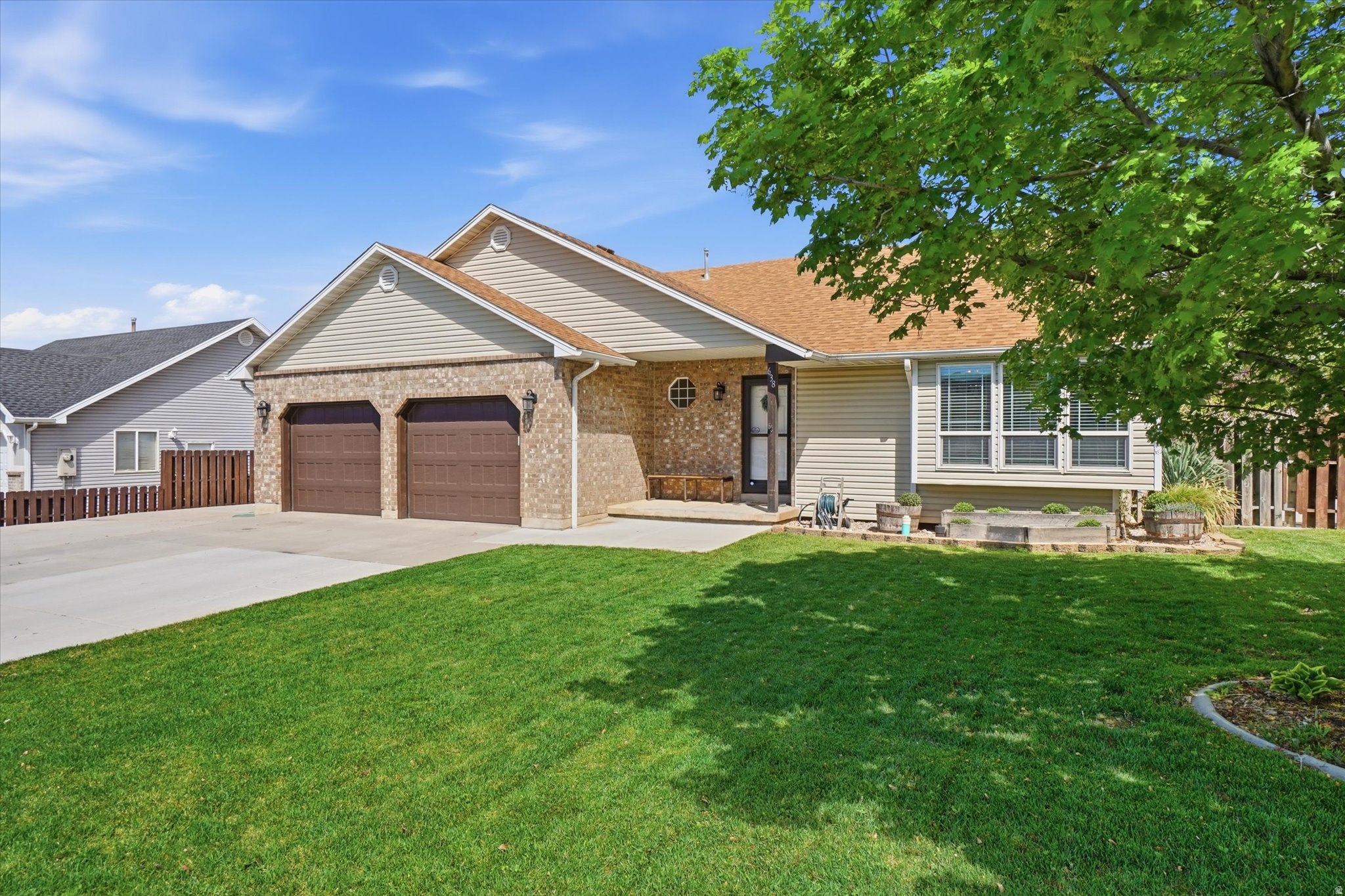 THREE MILE CREEK - Residential