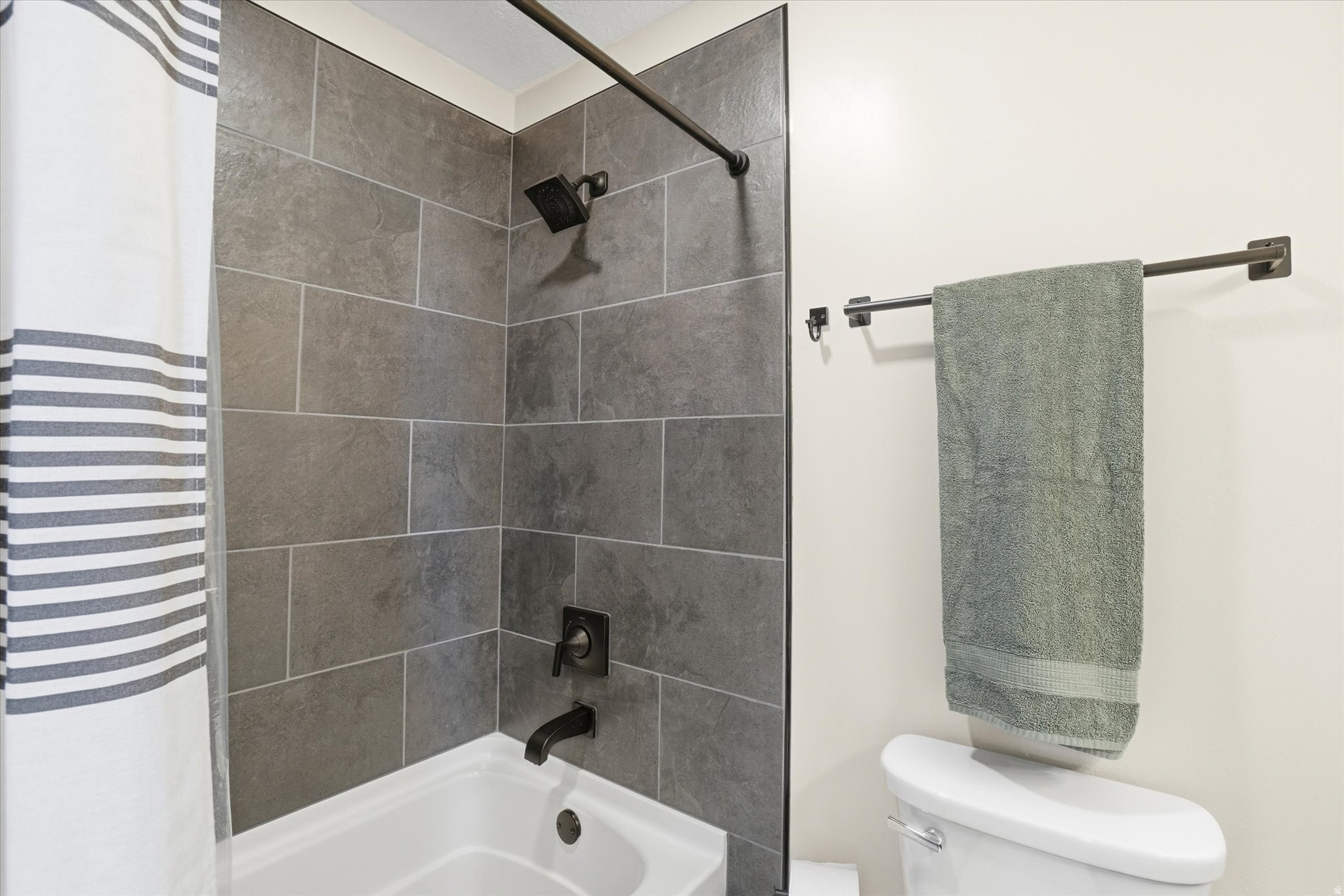 THREE MILE CREEK - Residential