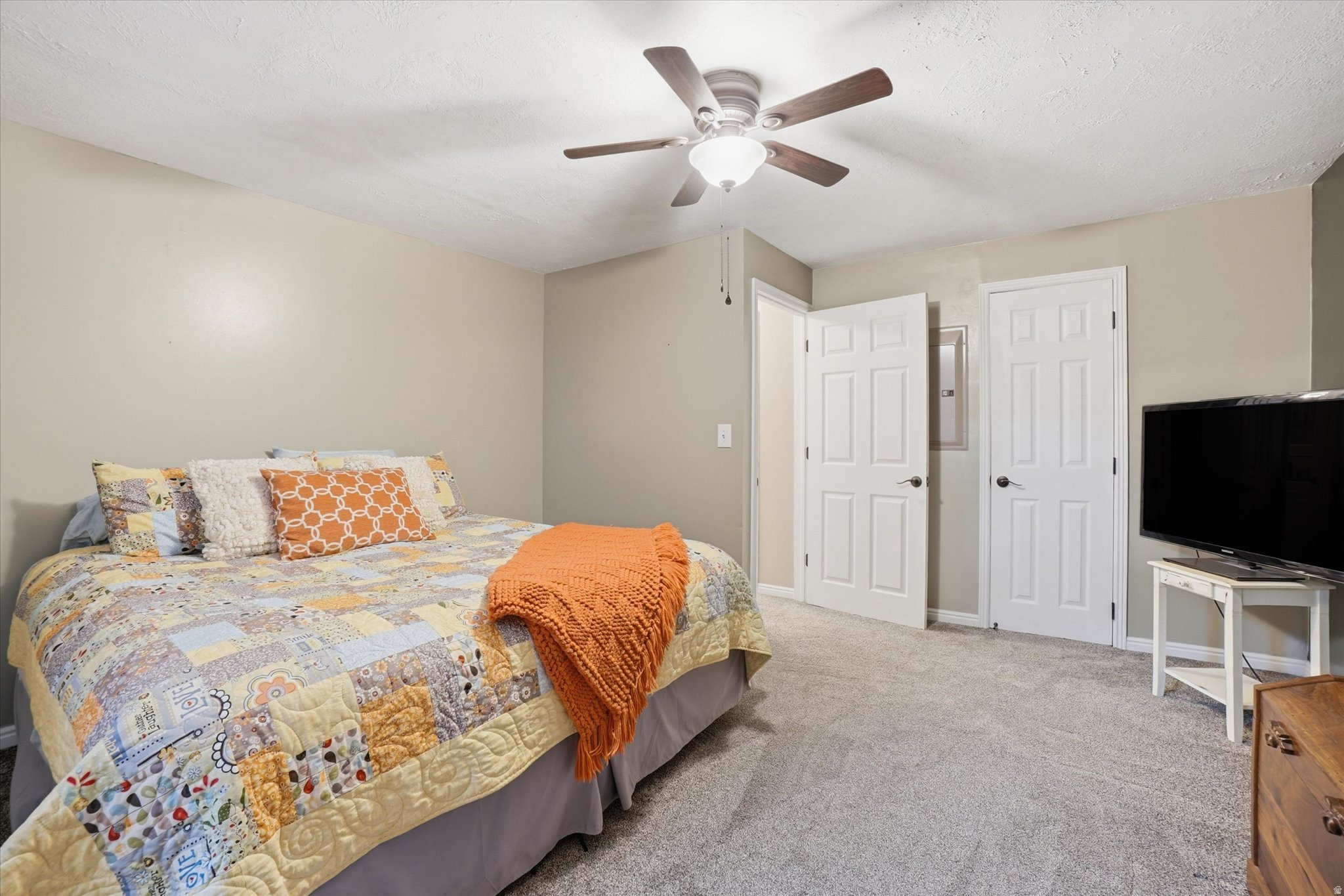 THREE MILE CREEK - Residential