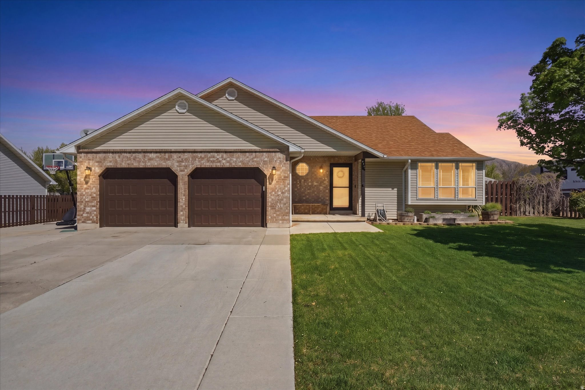 THREE MILE CREEK - Residential