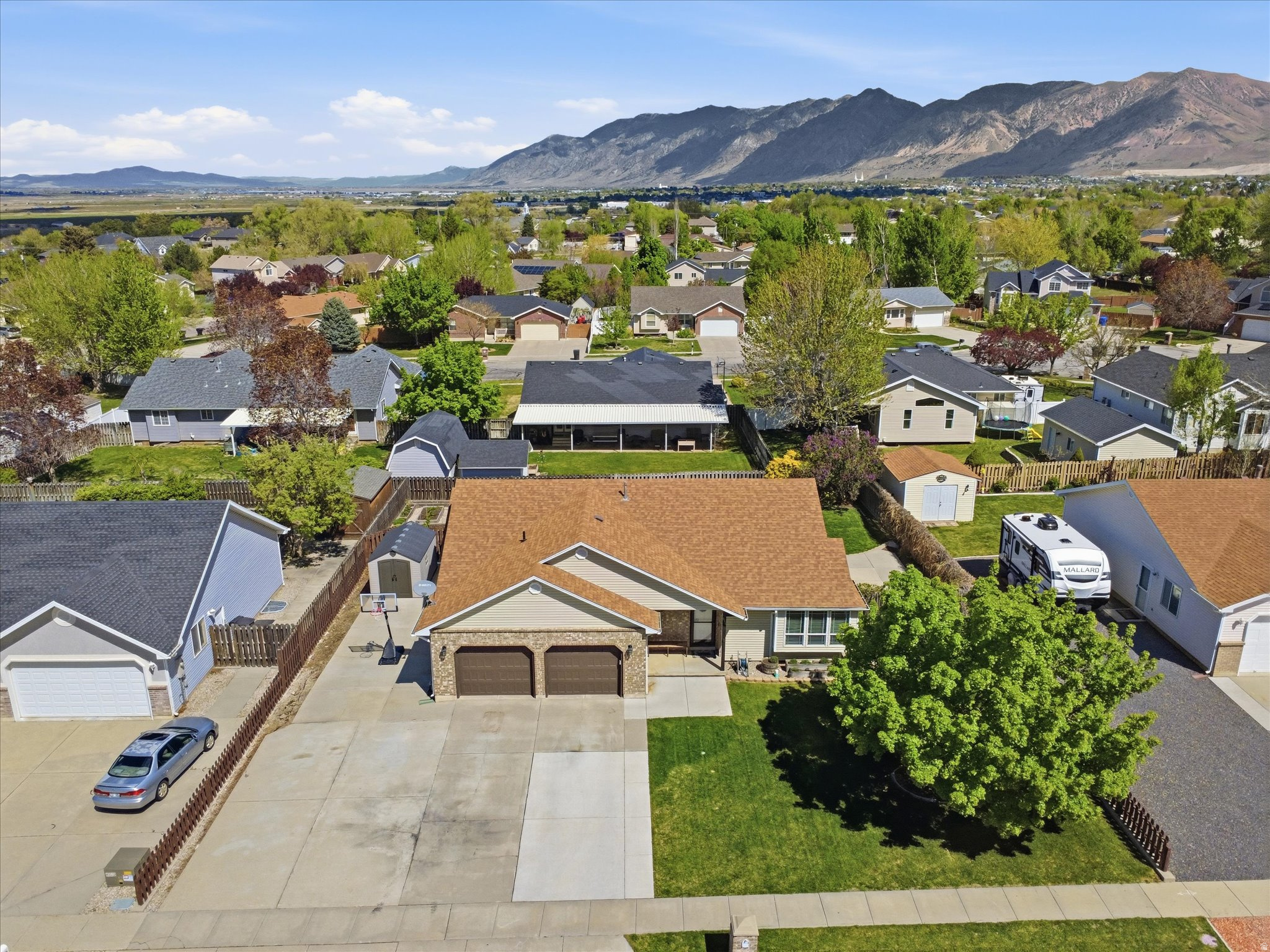 THREE MILE CREEK - Residential