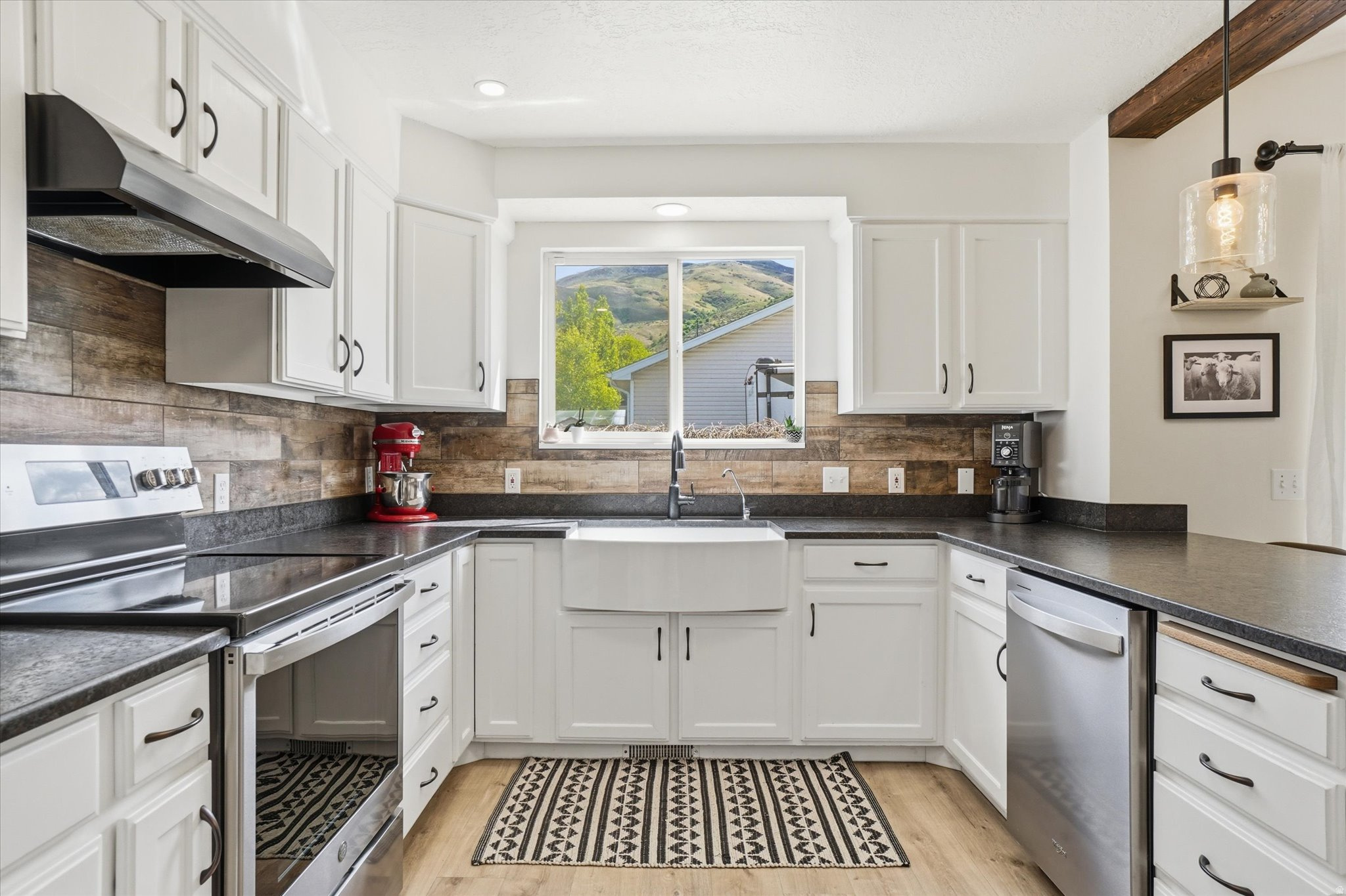 THREE MILE CREEK - Residential