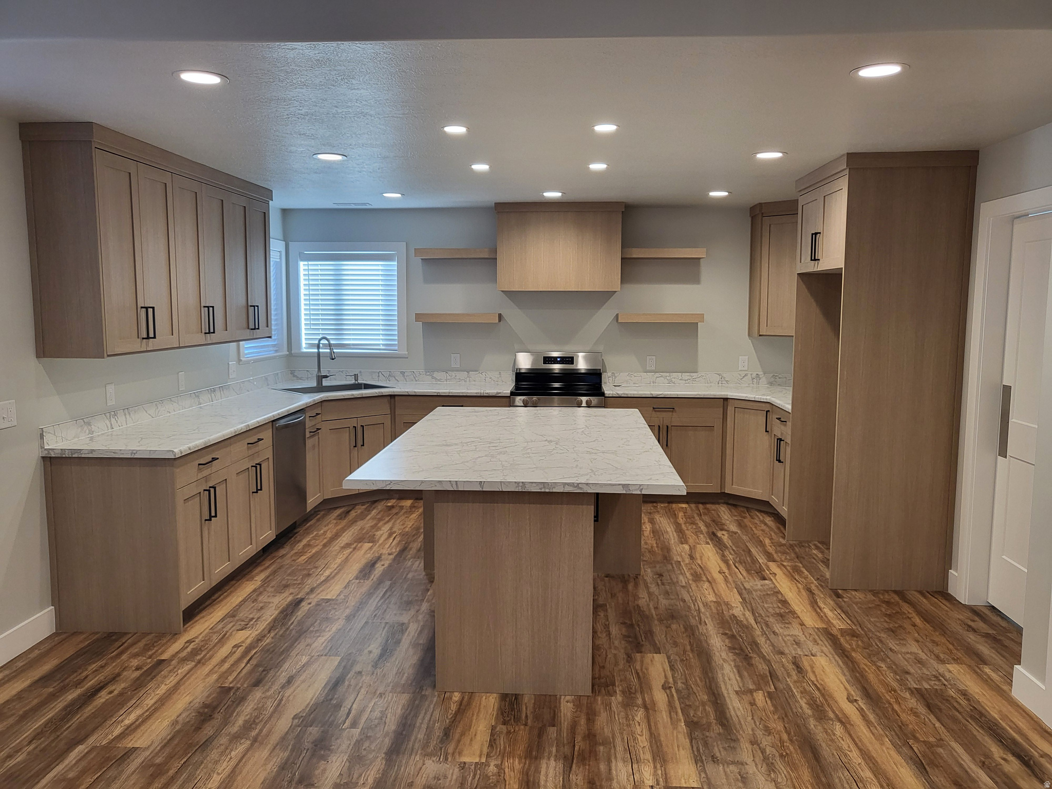 SADDLE CROSSING SUB - Residential