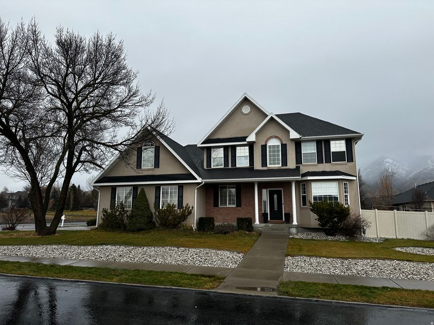 This home has a wonderful country feel.  Nestled in a quiet River Heights Neighborhood close to shopping, restaurants and parks. main floor boasts 9 ft ceilings an open kitchen and great room with a warm fireplace that you are sure to love. Work from home?  There is plenty of options for office space in this home.  The master suit has a large bonus room attached that could be used for an office, Nursery or extra closet space for that shopper in the family. Home has a 2 stage 17 sear A/C and a 96% efficient furnace that were replaced in 2020. It also has a whole house fan for additional utility savings.