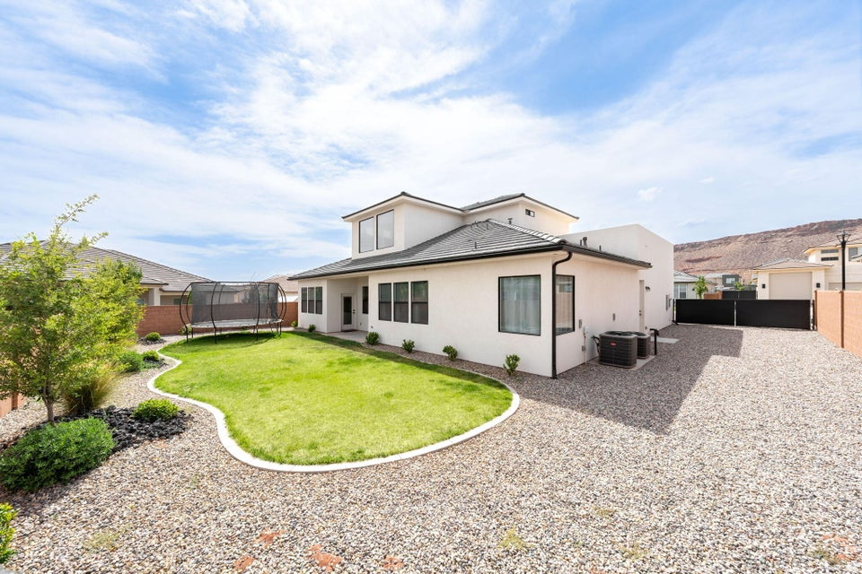 RIVERBEND AT SUNRISE VALLEY 3 AMD - Residential