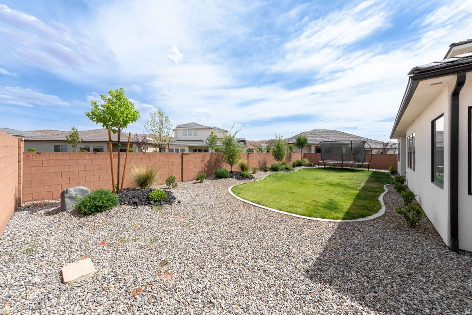 RIVERBEND AT SUNRISE VALLEY 3 AMD - Residential