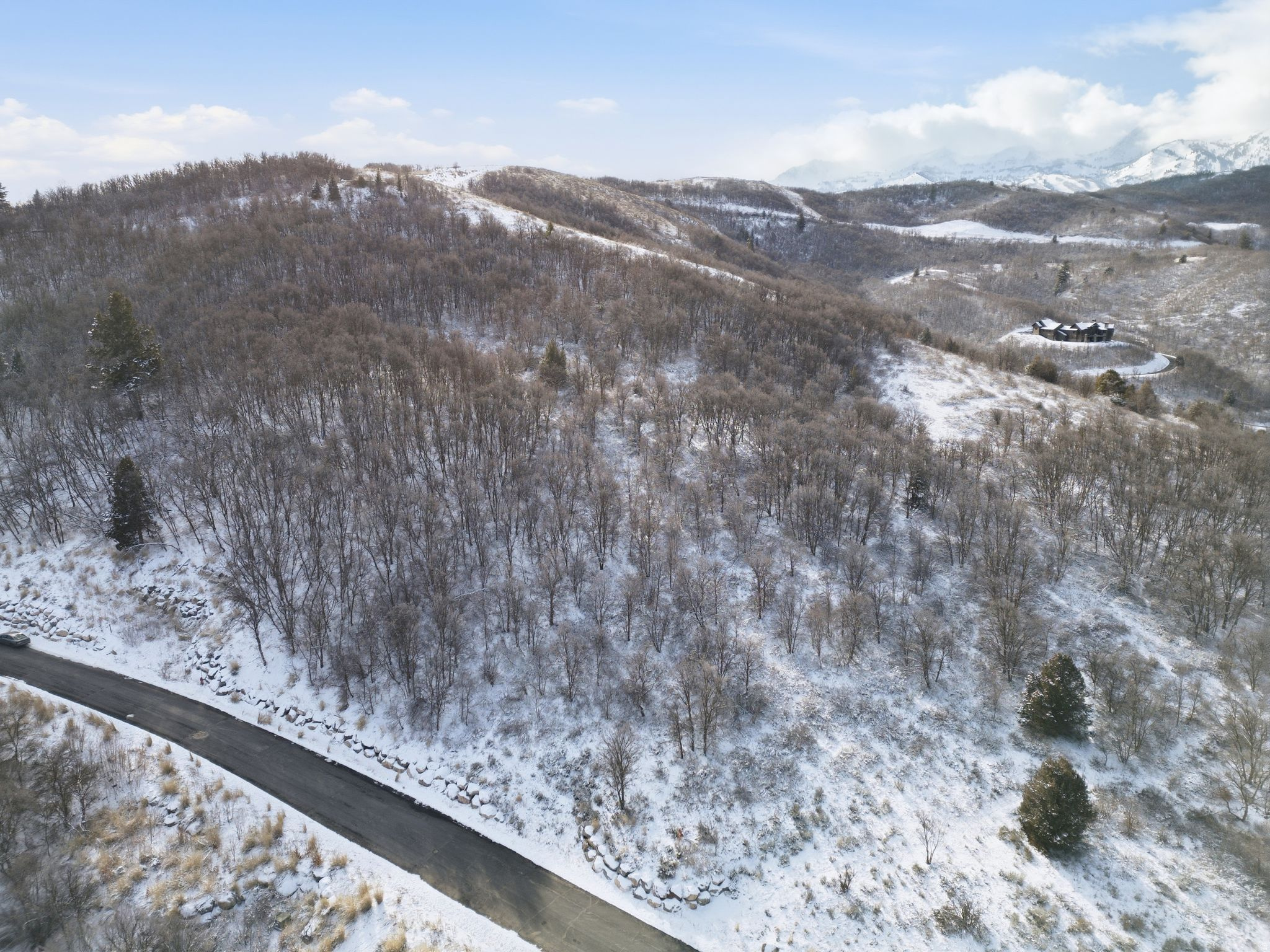 HAWKINS CREEK - Land