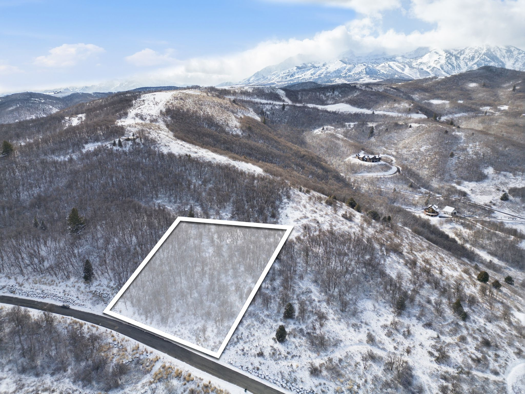 HAWKINS CREEK - Land