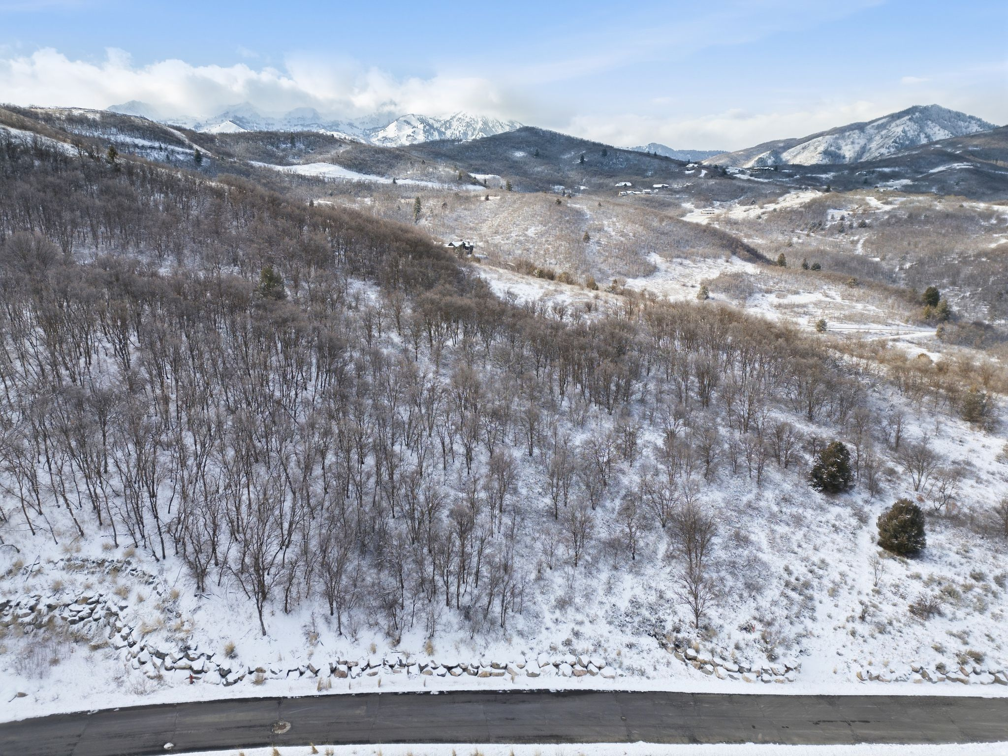 HAWKINS CREEK - Land