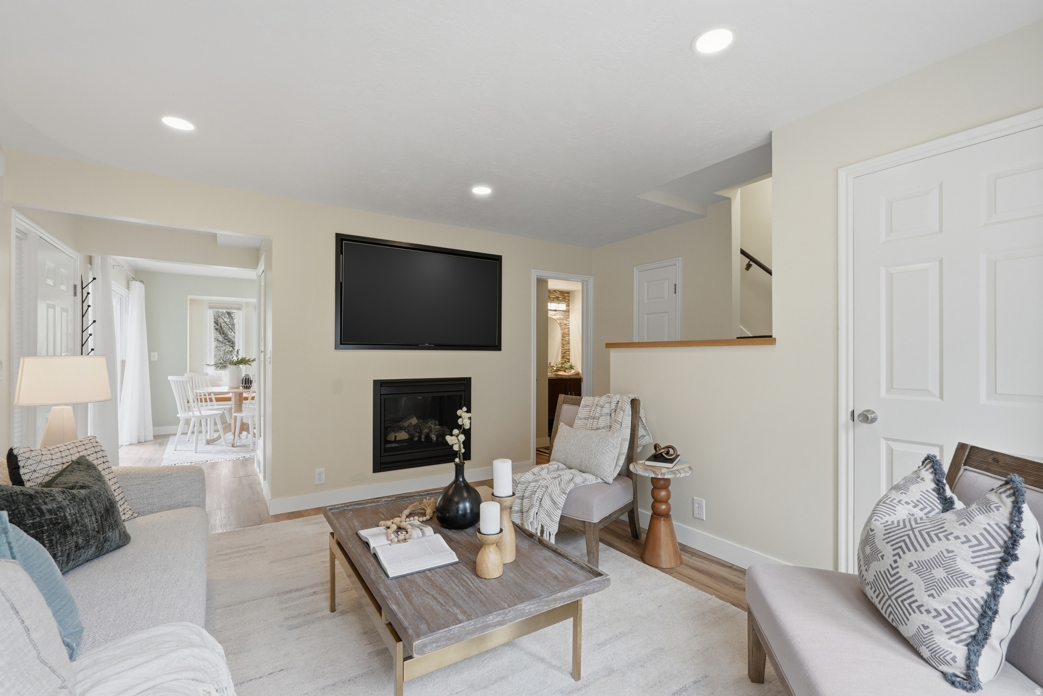 NEW ENGLAND CONDM - Residential