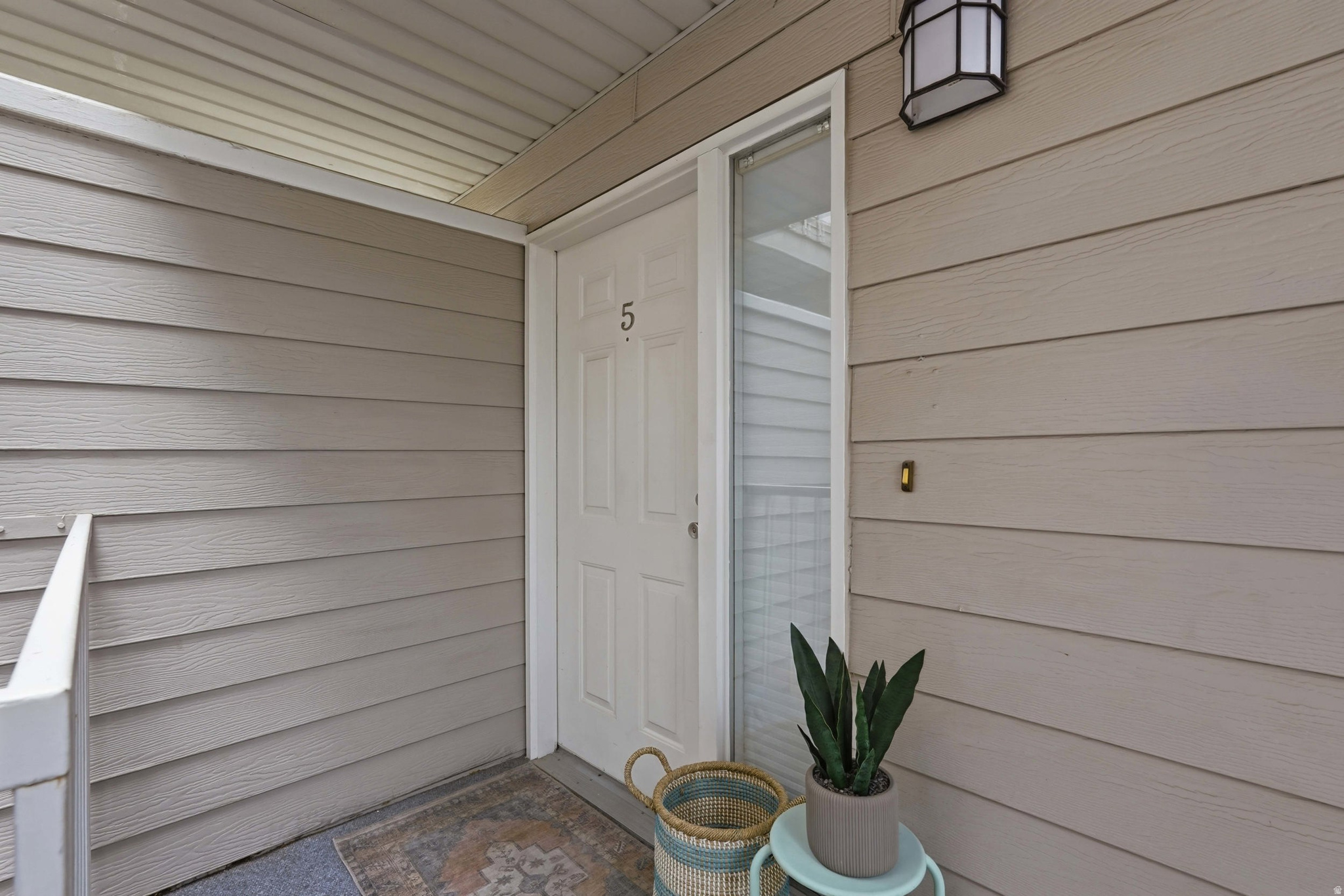 NEW ENGLAND CONDM - Residential