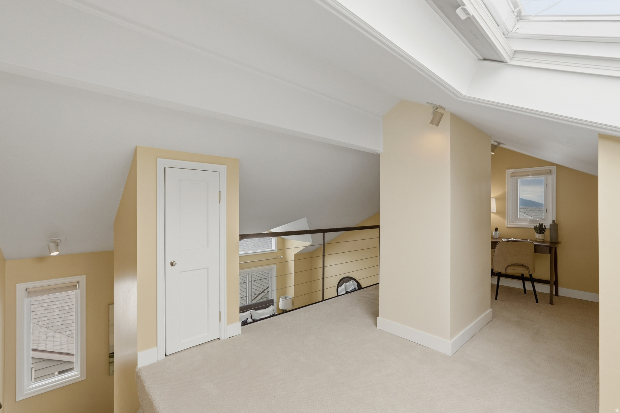 NEW ENGLAND CONDM - Residential