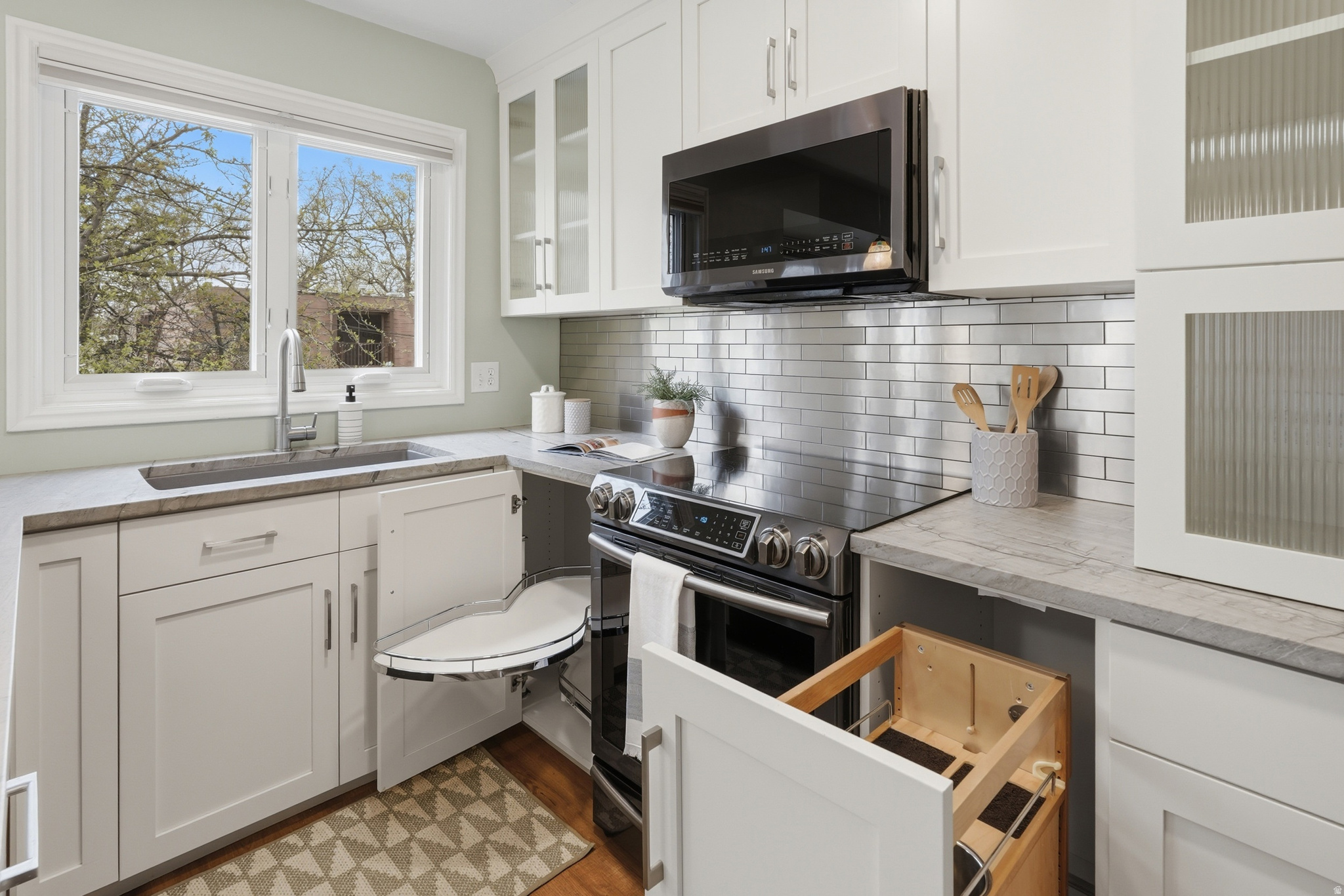 NEW ENGLAND CONDM - Residential