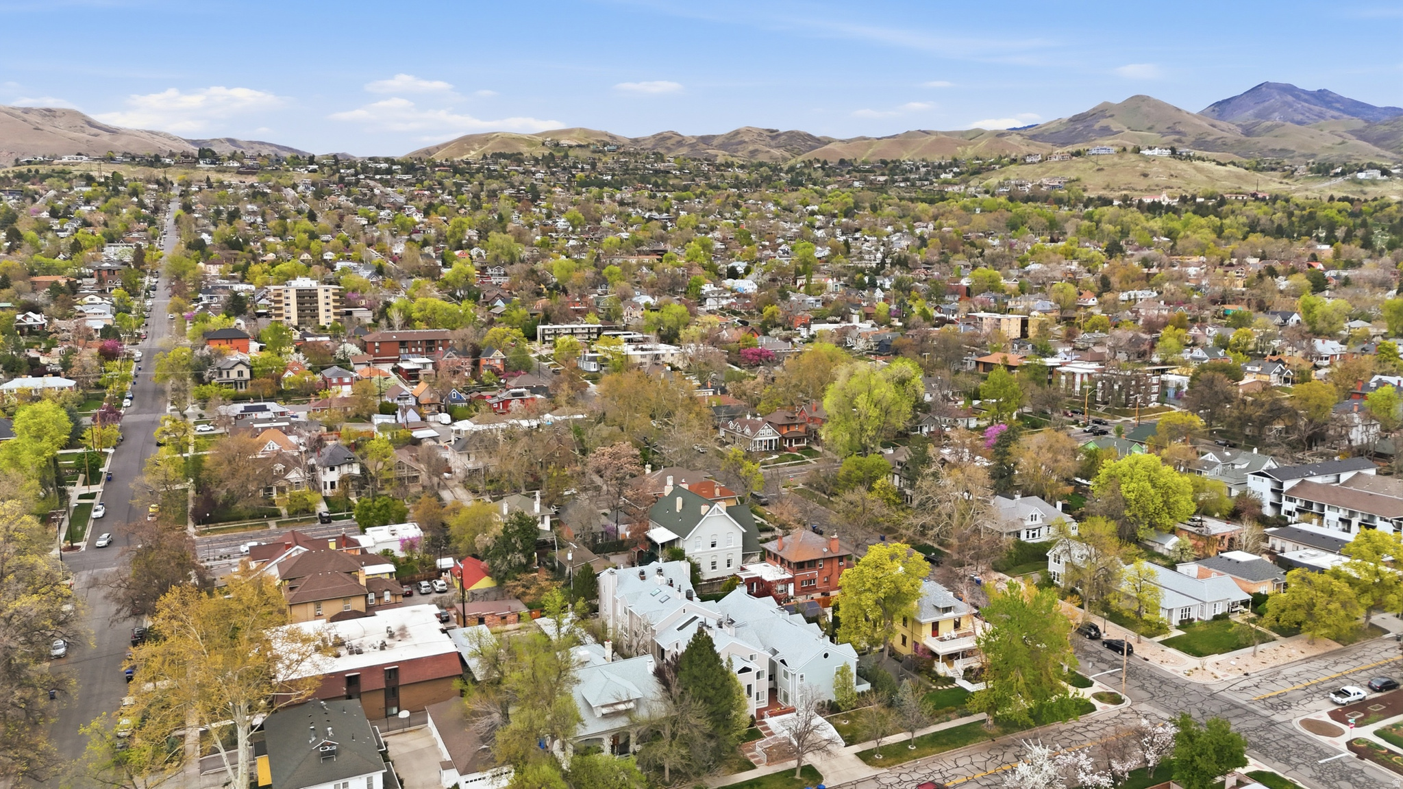 NEW ENGLAND CONDM - Residential