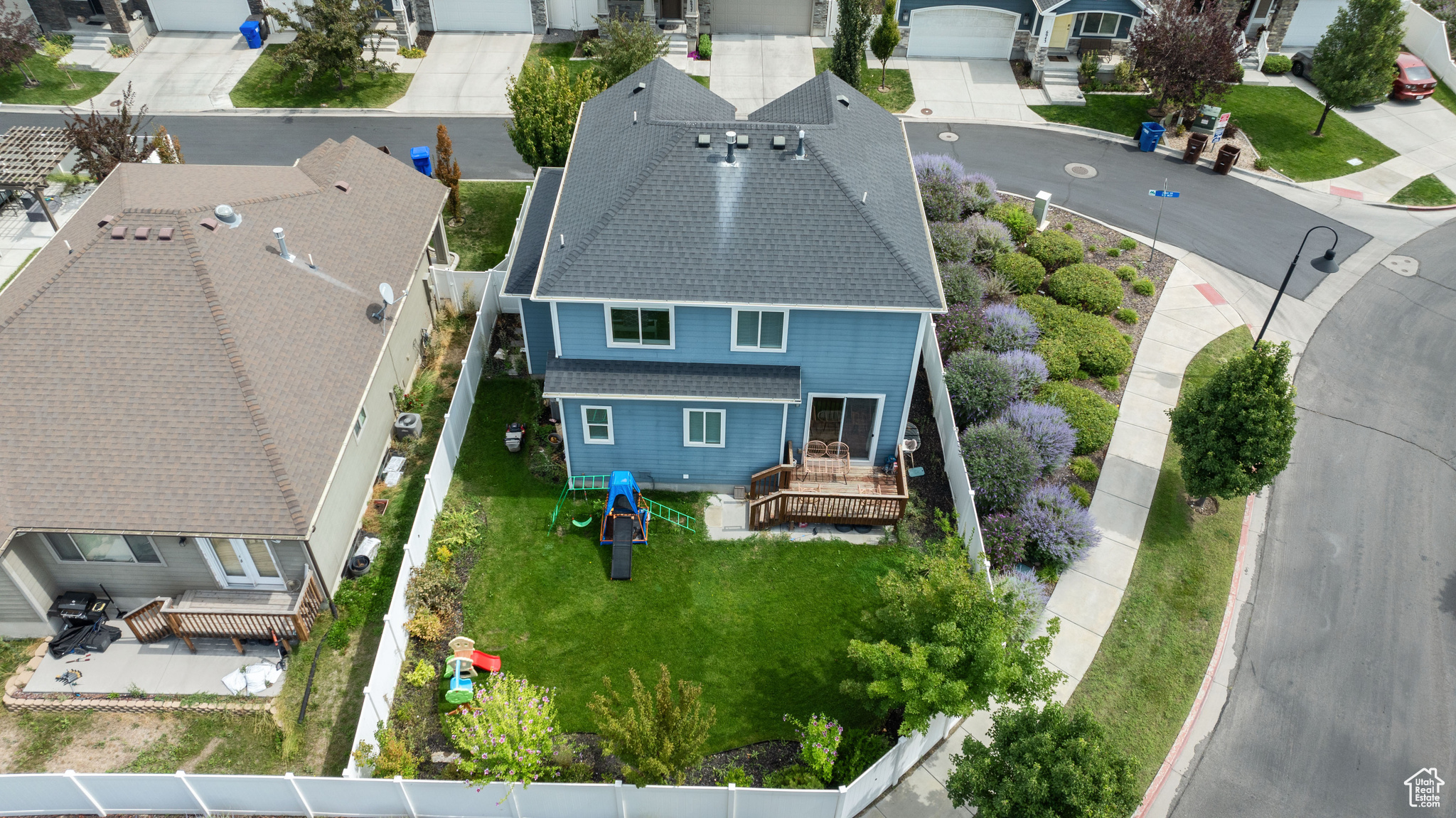 EAST RIVERWALK - Residential