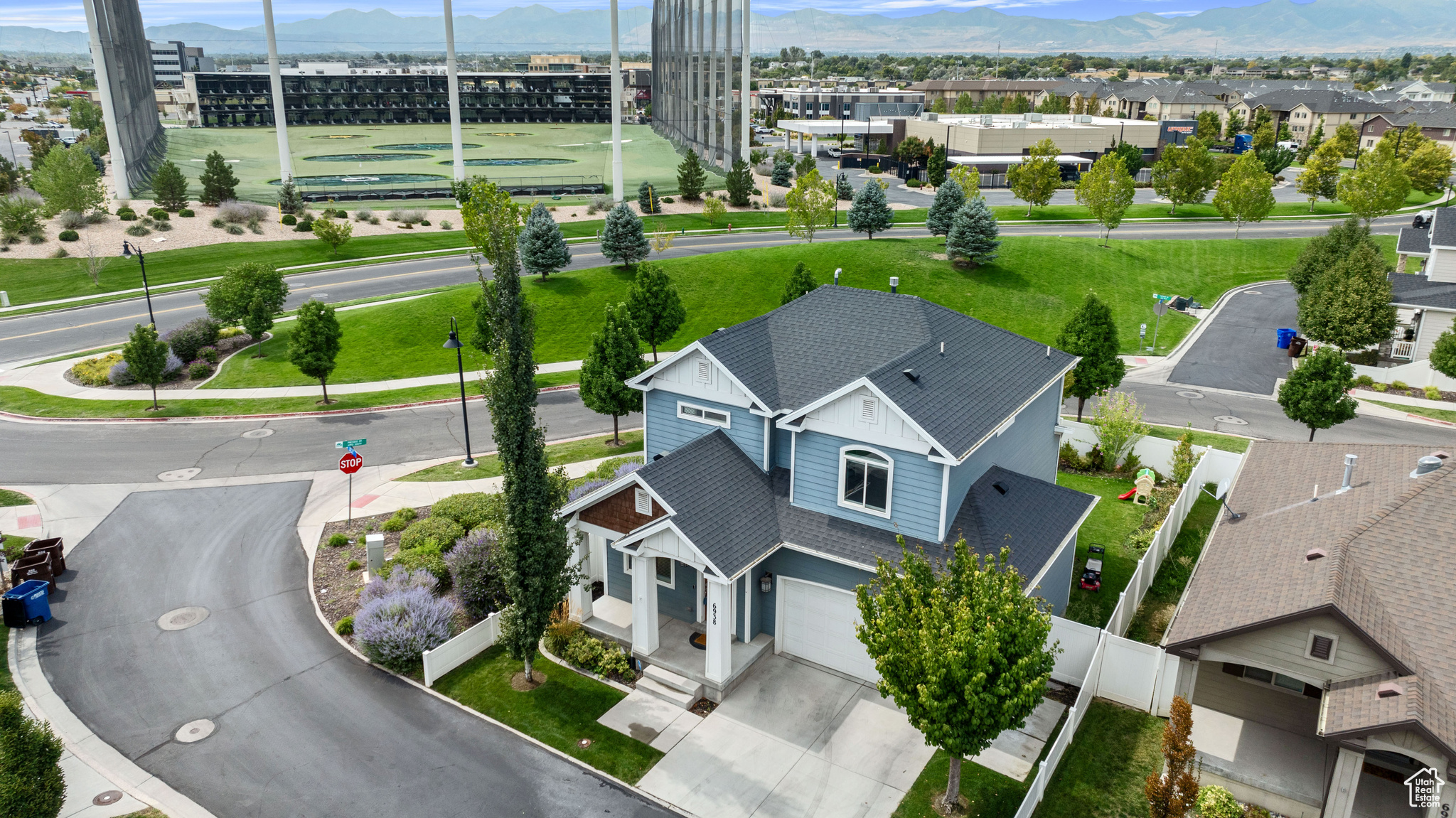 EAST RIVERWALK - Residential