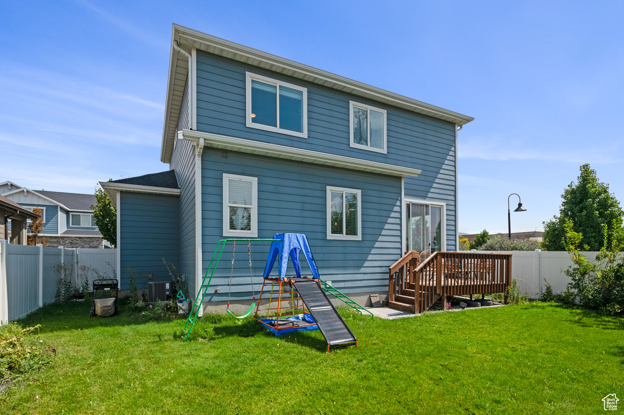 EAST RIVERWALK - Residential