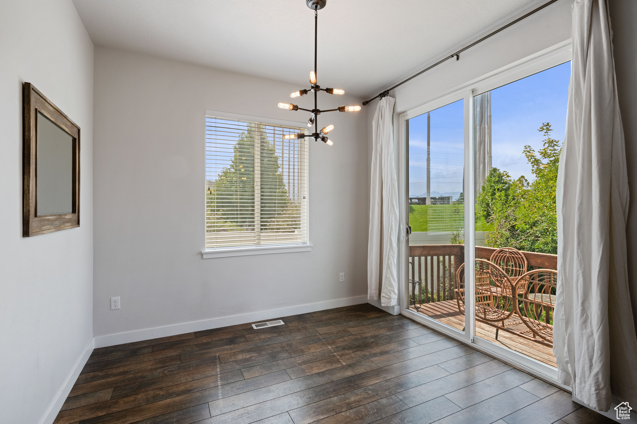 EAST RIVERWALK - Residential