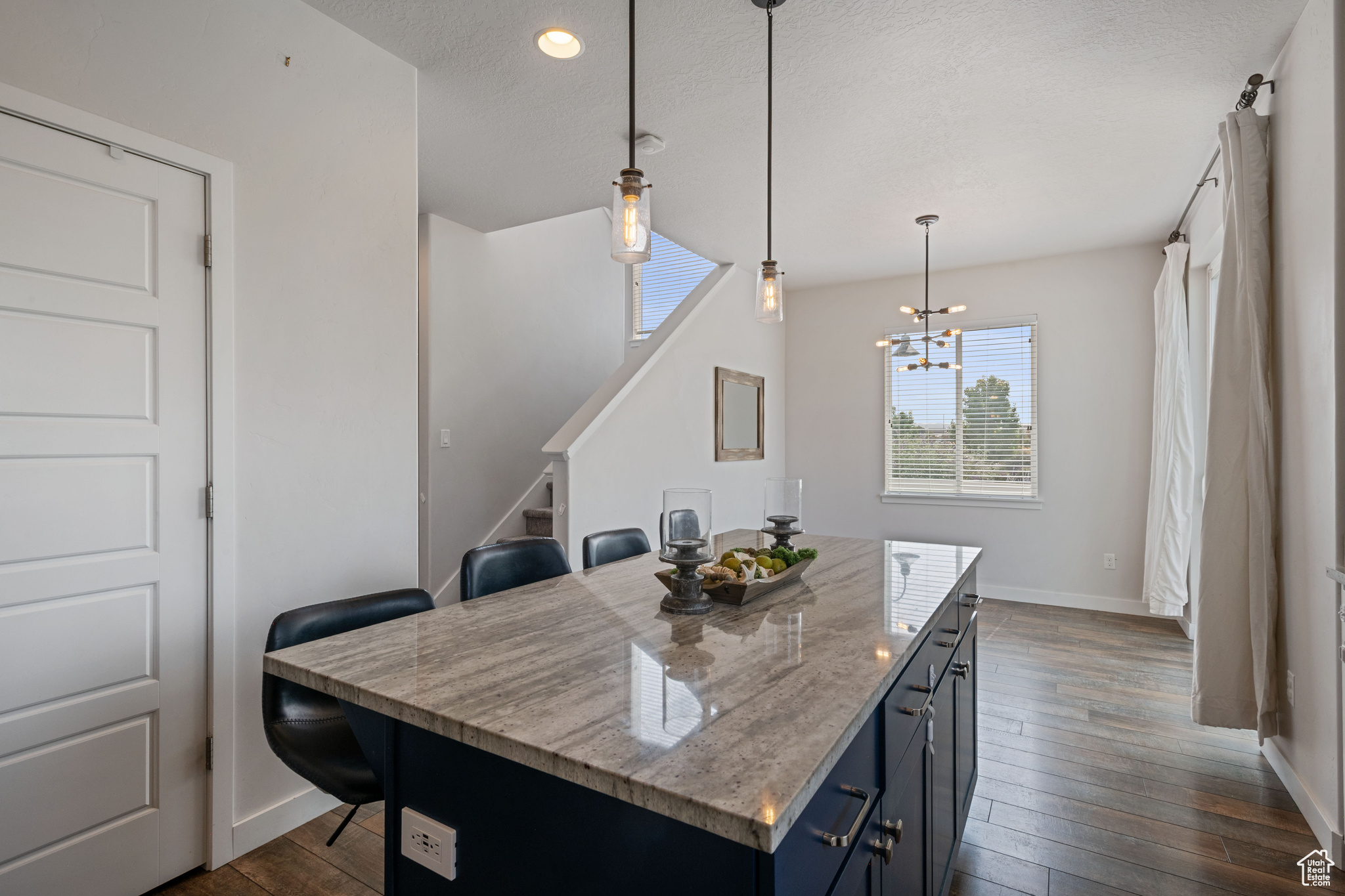 EAST RIVERWALK - Residential