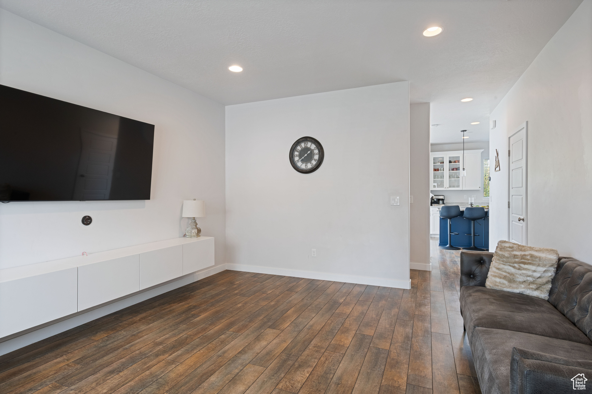 EAST RIVERWALK - Residential
