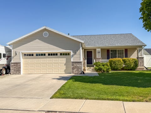 Homes For Sale - 4040 W 5075<br/> Roy, UT 84067