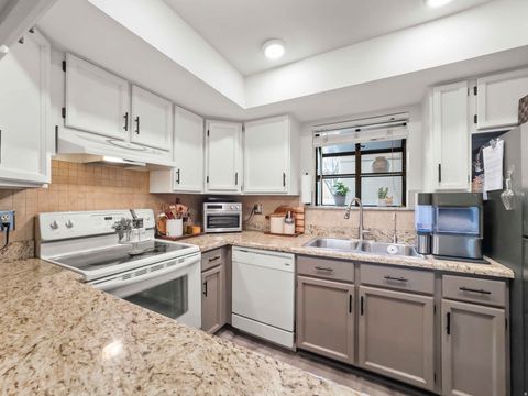 Tiny photo for 8732 S OAKWOOD CIR, Sandy, UT 84094 (MLS # 2132915)