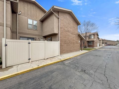 Tiny photo for 8732 S OAKWOOD CIR, Sandy, UT 84094 (MLS # 2132915)