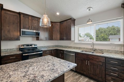 Tiny photo for 2215 W BONNIEBROOK S, Taylorsville, UT 84129 (MLS # 2129998)