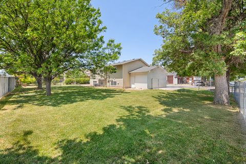 Tiny photo for 2215 W BONNIEBROOK S, Taylorsville, UT 84129 (MLS # 2129998)