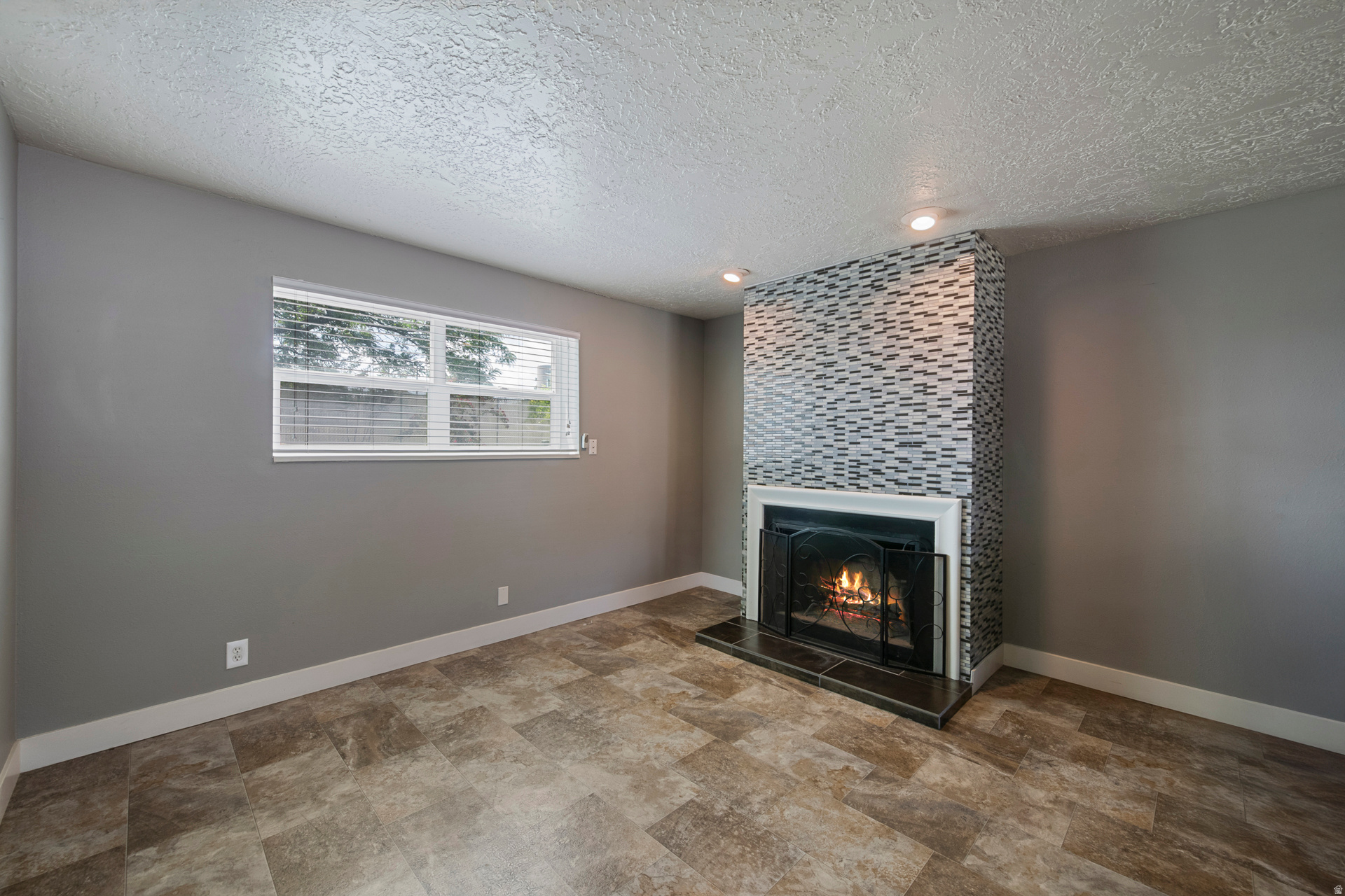 BONNIEBROOK ESTATES - Residential Income