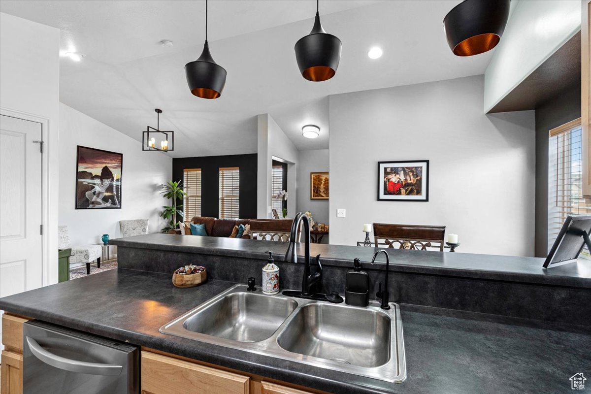 CASTLETON NORTH AT FOXBORO NORTH - Residential