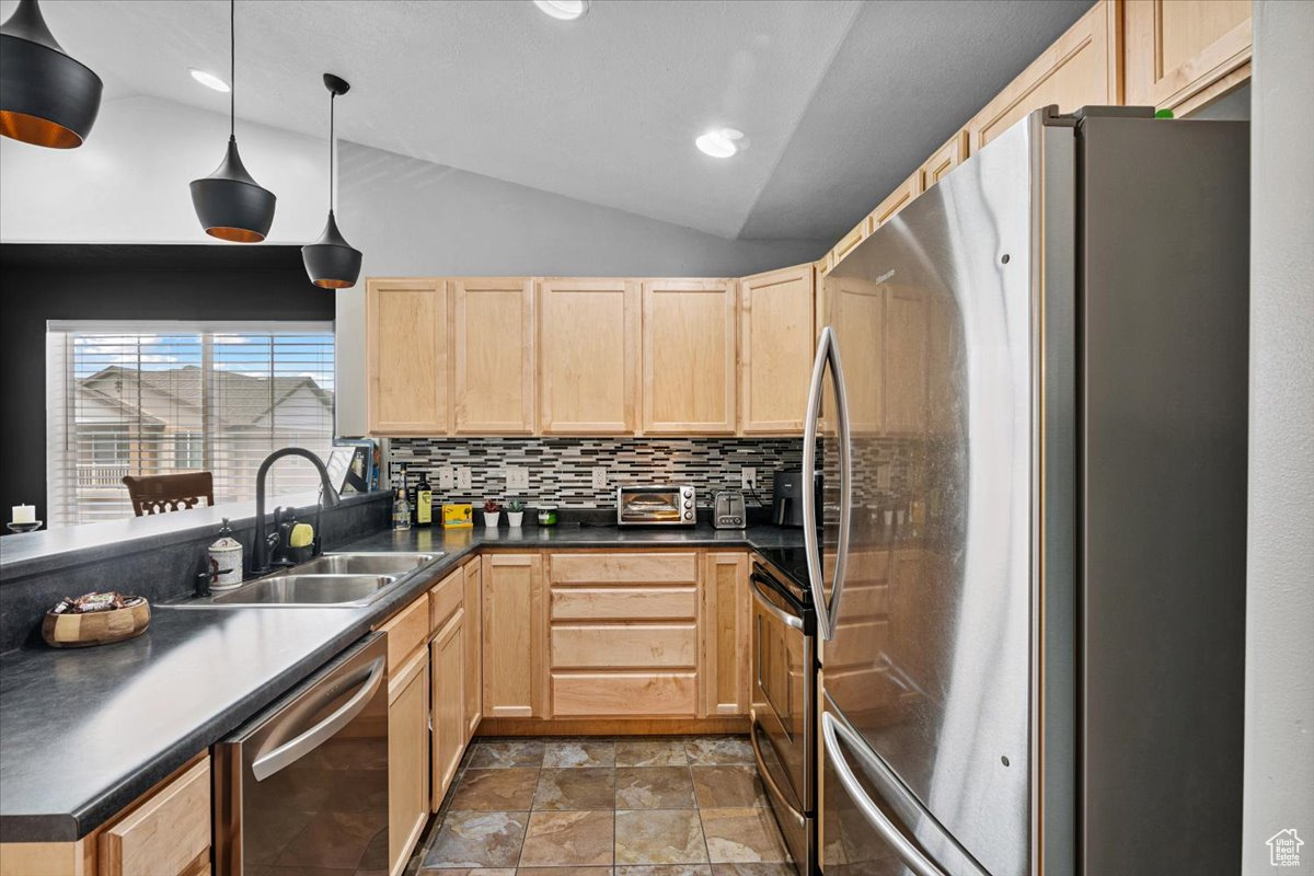 CASTLETON NORTH AT FOXBORO NORTH - Residential