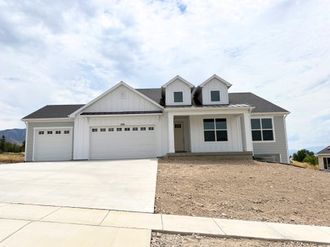 Homes For Sale - 936 E 410 #183<br/> Hyde Park, UT 84318