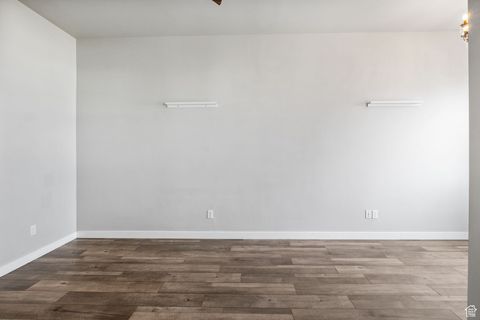 Tiny photo for 5371 W BOWSTRING WAY, South Jordan, UT 84009 (MLS # 2113337)