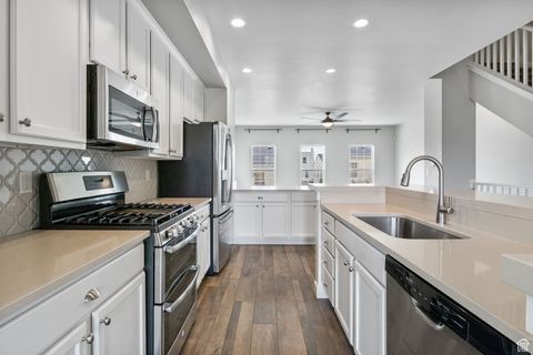 Tiny photo for 5371 W BOWSTRING WAY, South Jordan, UT 84009 (MLS # 2113337)