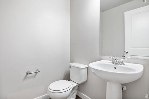 Tiny photo for 5371 W BOWSTRING WAY, South Jordan, UT 84009 (MLS # 2113337)