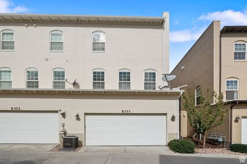 Tiny photo for 5371 W BOWSTRING WAY, South Jordan, UT 84009 (MLS # 2113337)