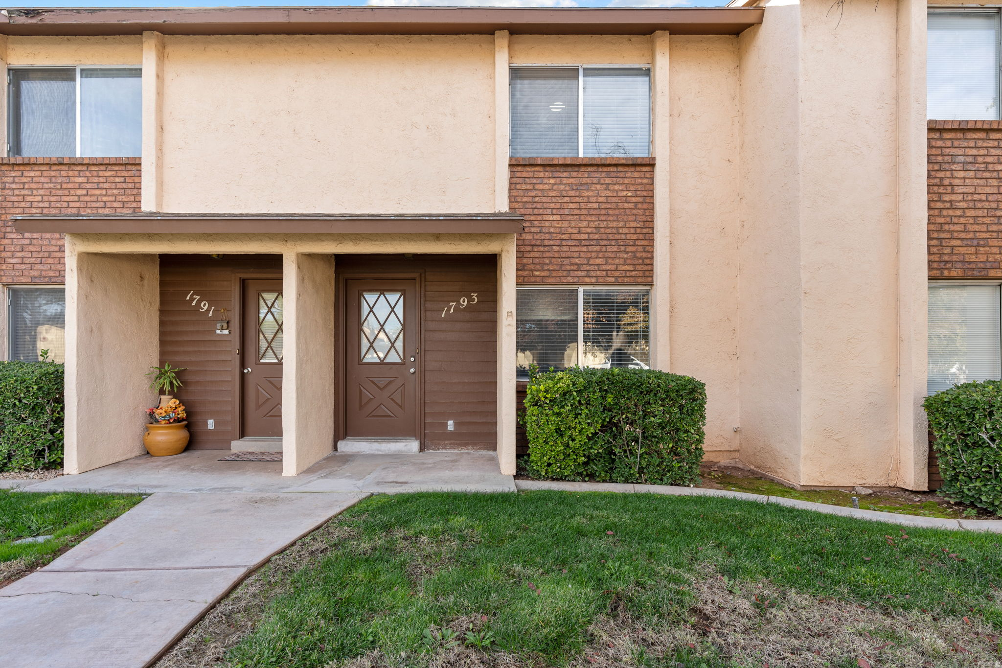 COLOR VIEW TH 1 - Residential