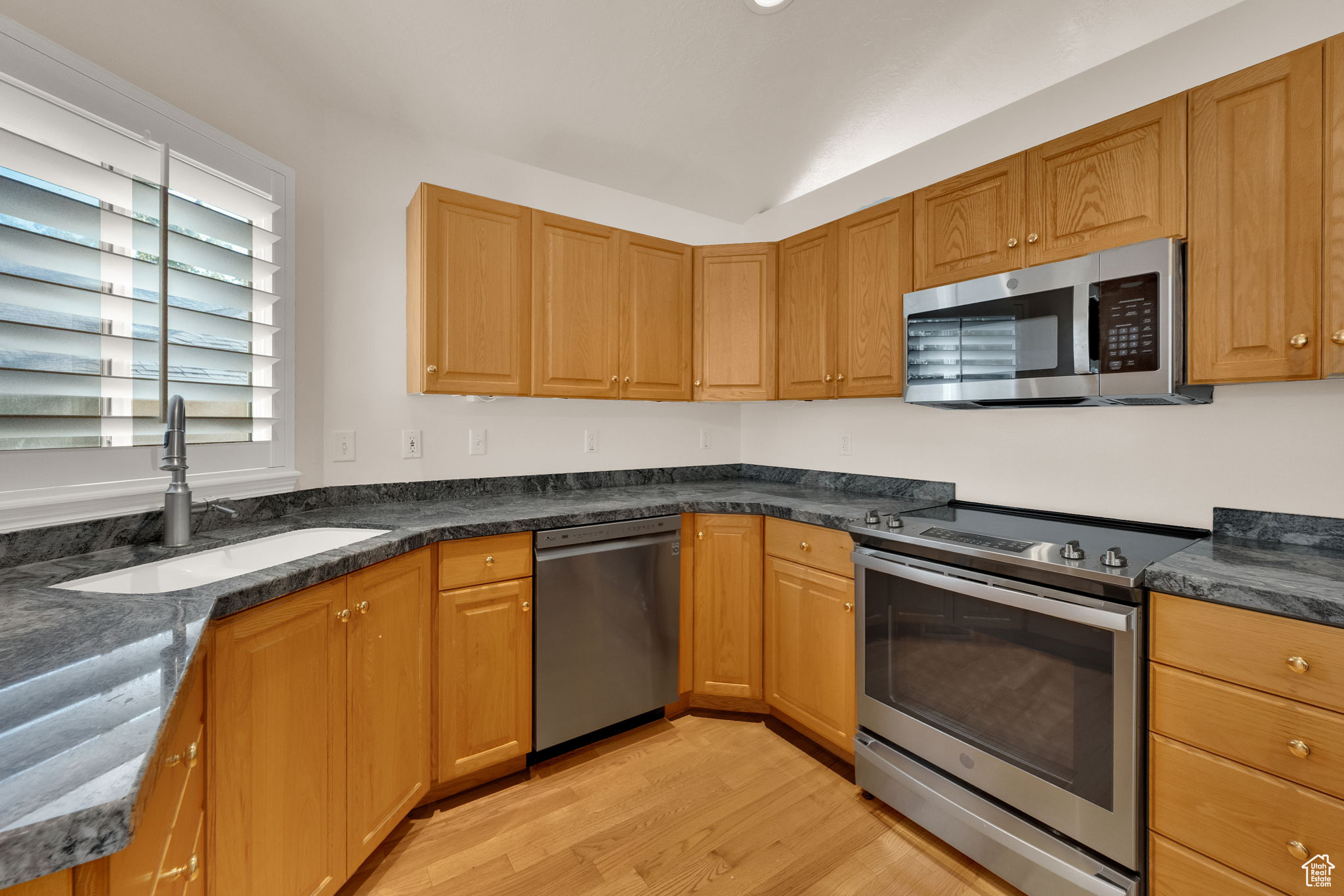 BEN COLT - Residential