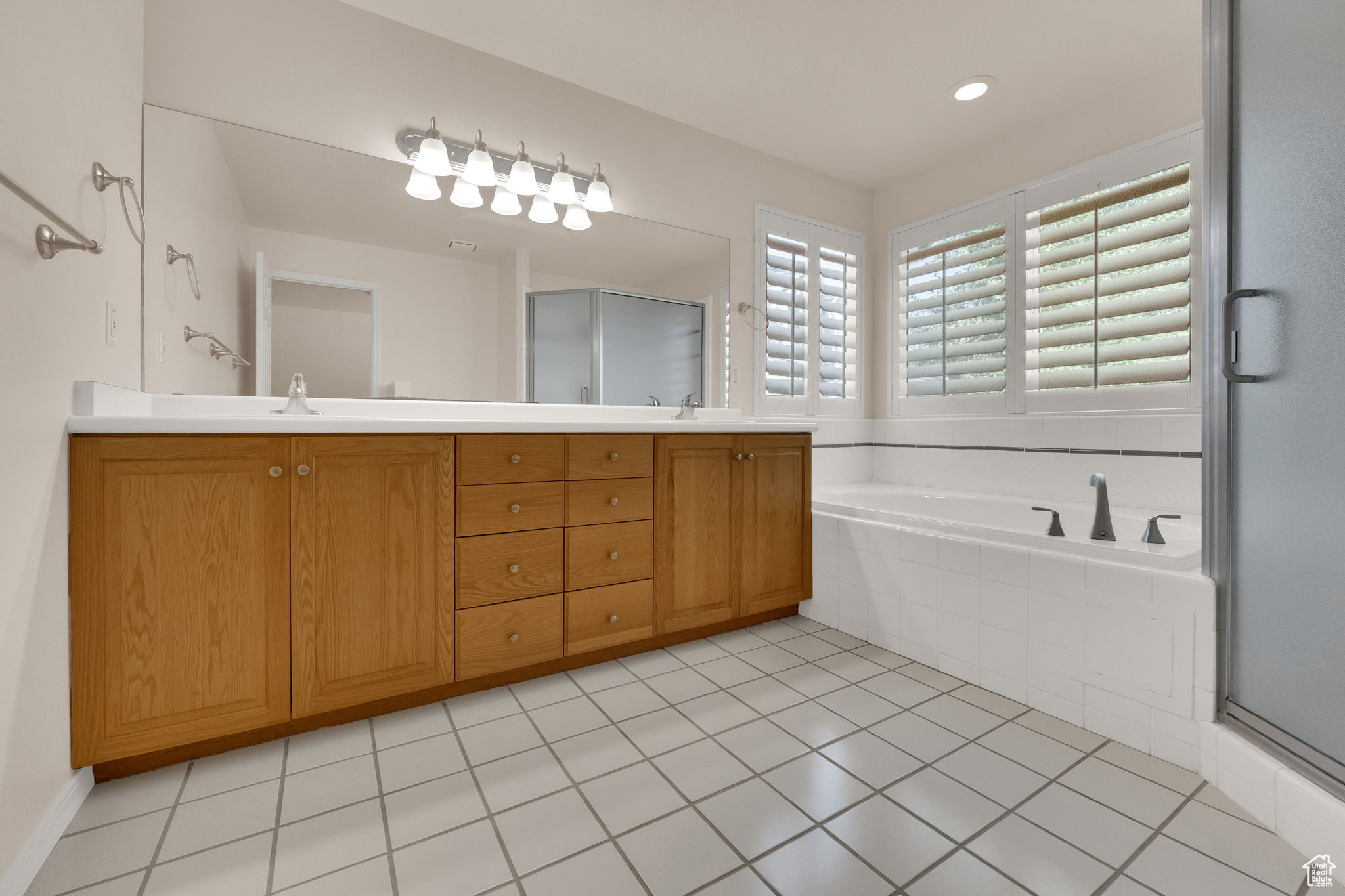 BEN COLT - Residential