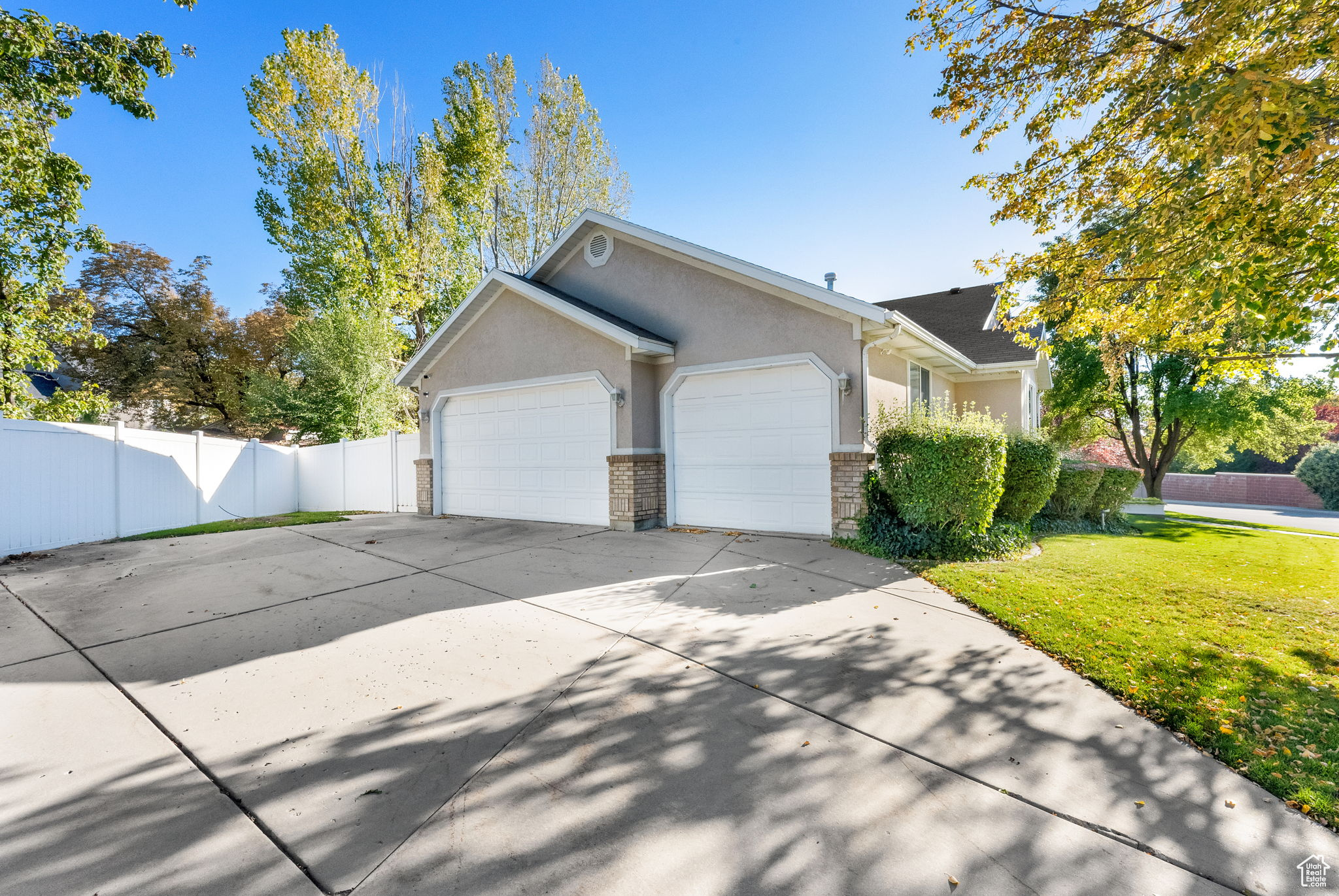 BEN COLT - Residential