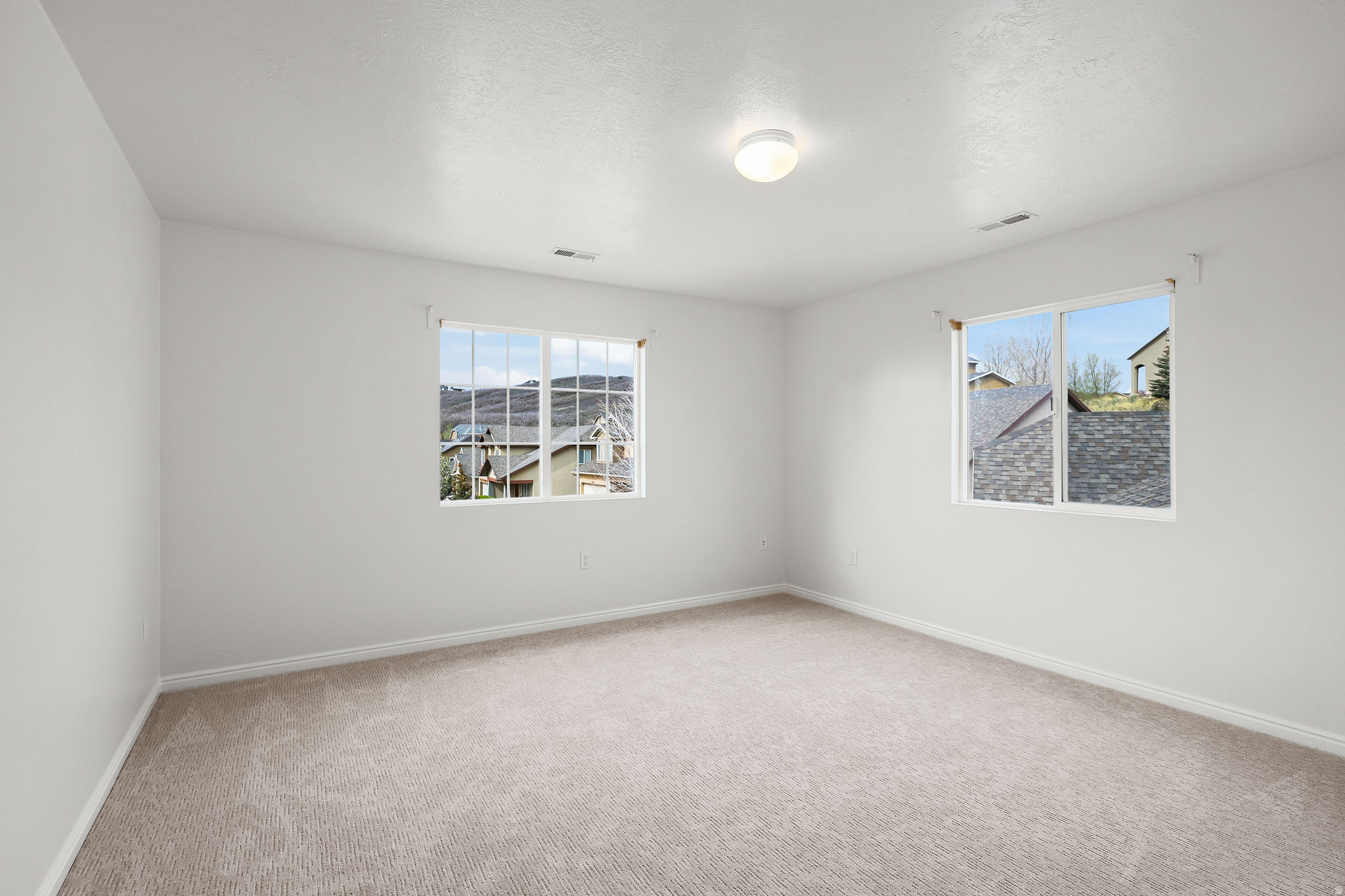 EAGLE CREST NO 1 AT SUNCREST - Residential