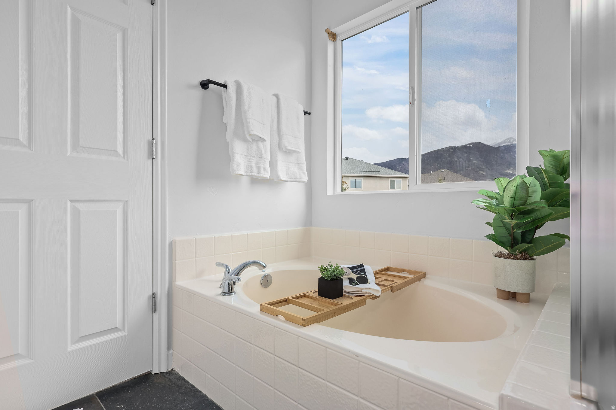 EAGLE CREST NO 1 AT SUNCREST - Residential