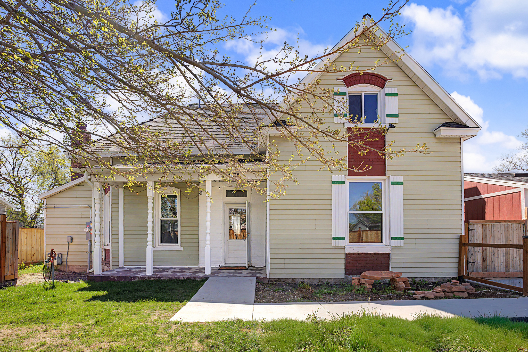 MEADOWS - Residential