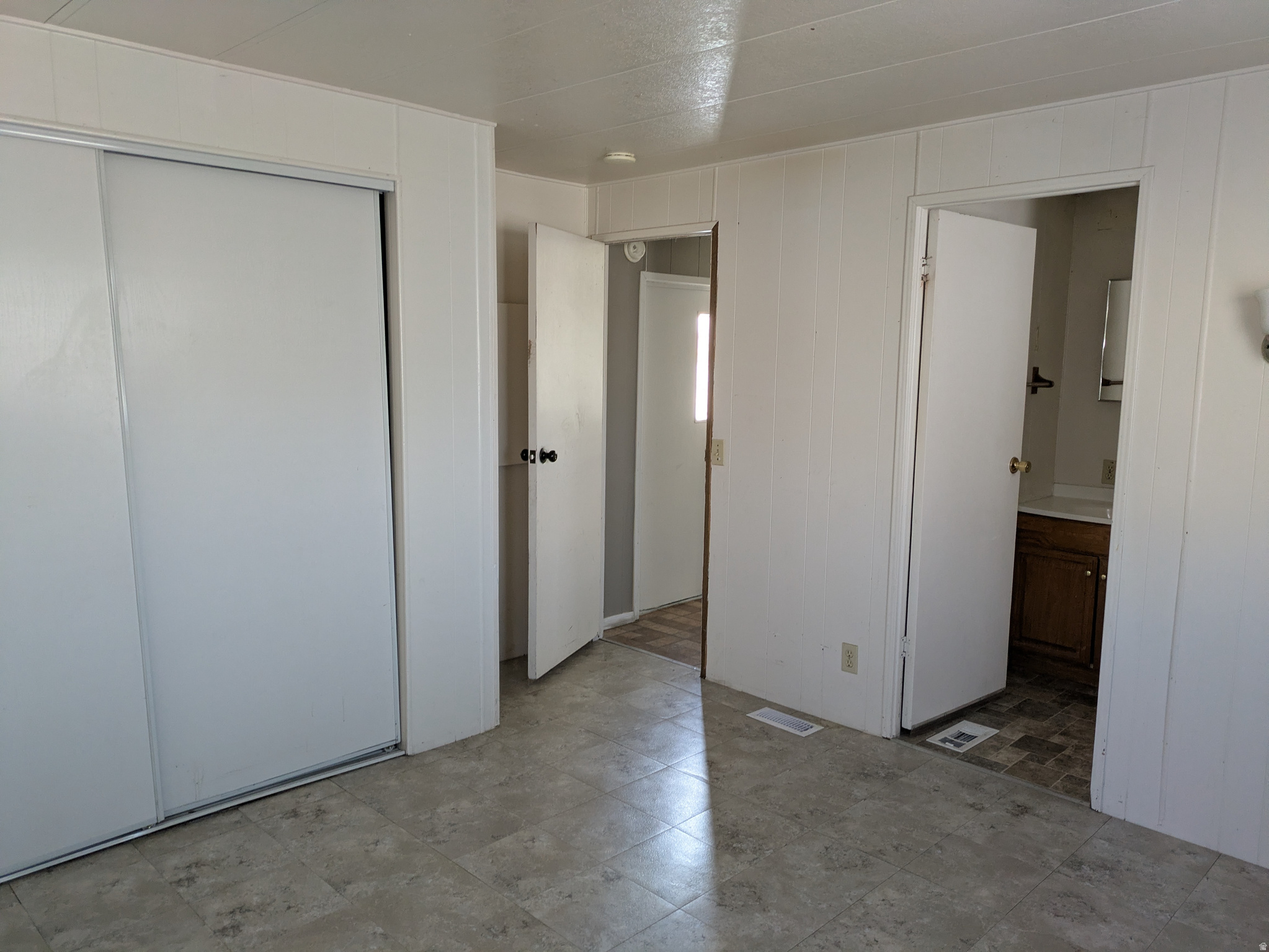 ORCHARD HILLS MOBILE HOME PARK - Residential