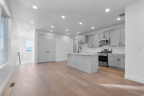 Tiny photo for 3976 W 2800 N, Lehi, UT 84048 (MLS # 2125817)