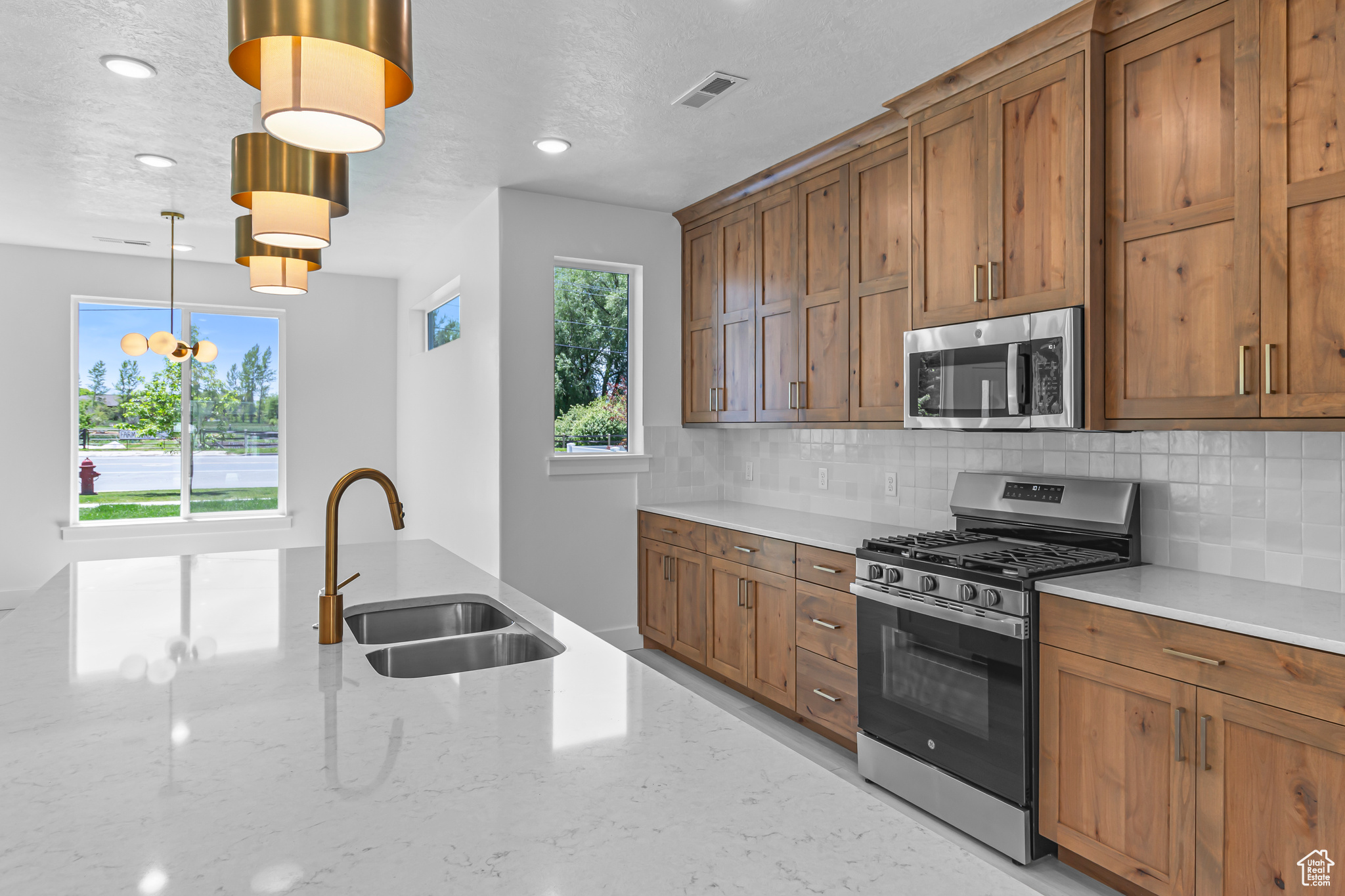 RIDGELINE PARK - Residential