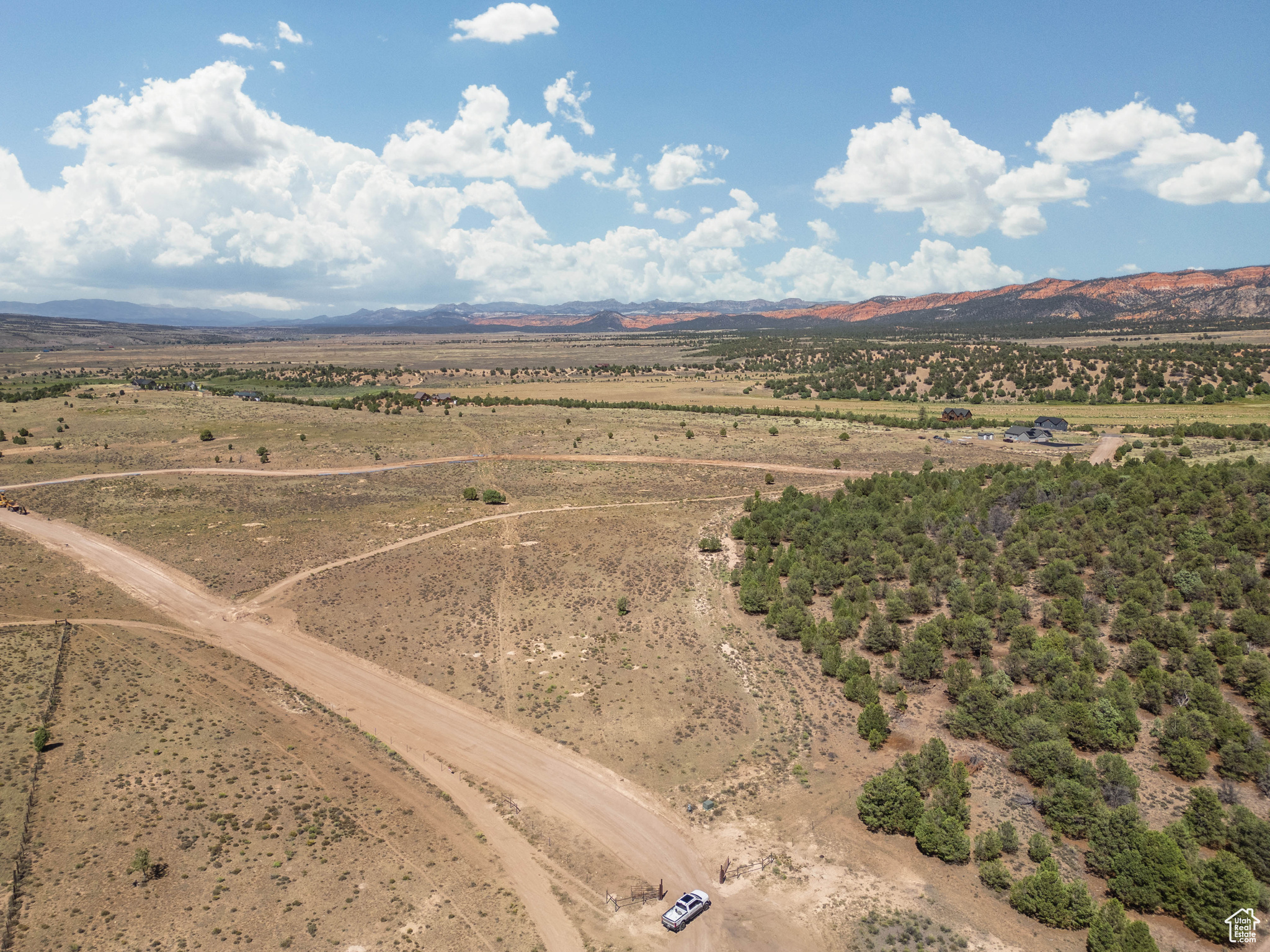 2030 E Elk Run Cir, Hatch, Utah image 7